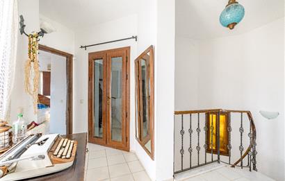 Bodrum Marina'ya Yakın Ahmet Köylü Sitesi'nde Satılık 6+2 Müstakil Villa