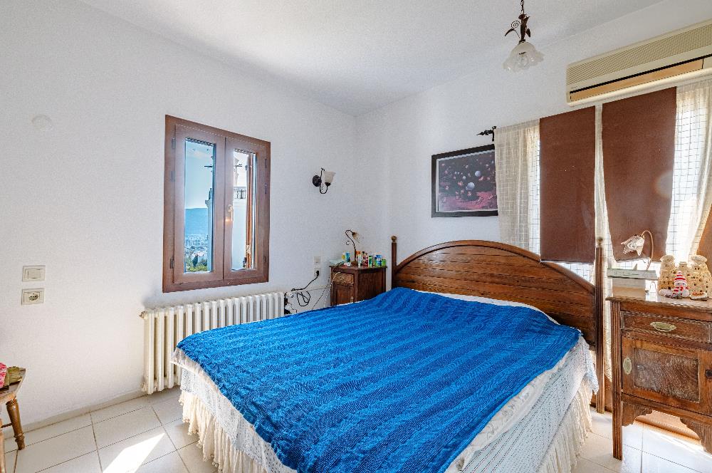 Bodrum Marina'ya Yakın Ahmet Köylü Sitesi'nde Satılık 6+2 Müstakil Villa