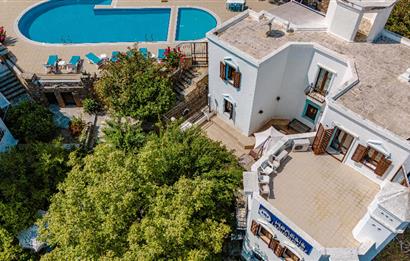 Bodrum Marina'ya Yakın Ahmet Köylü Sitesi'nde Satılık 6+2 Müstakil Villa