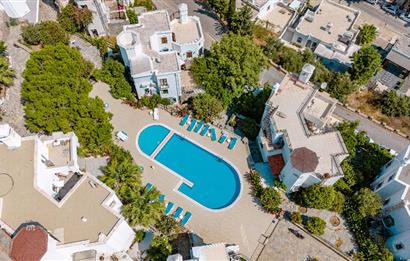 Bodrum Marina'ya Yakın Ahmet Köylü Sitesi'nde Satılık 6+2 Müstakil Villa