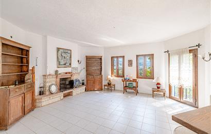 Bodrum Marina'ya Yakın Ahmet Köylü Sitesi'nde Satılık 6+2 Müstakil Villa