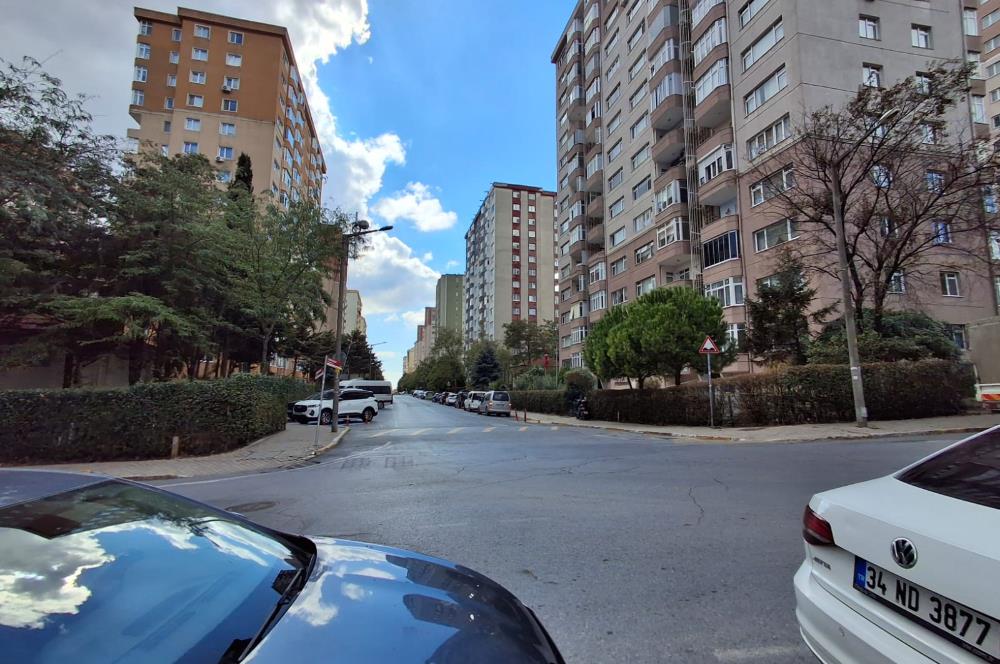 LÜX SİTEDE 2+1 KONFORUN VE GÜVENLİĞİN MERKEZİNDE SATILIK DAİRE.