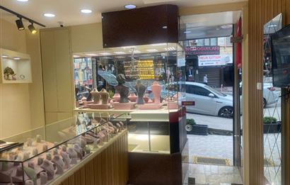 KARTAL MERKEZ ÜSKÜDAR CADDESİ' NDE KİRALIK DÜKKAN