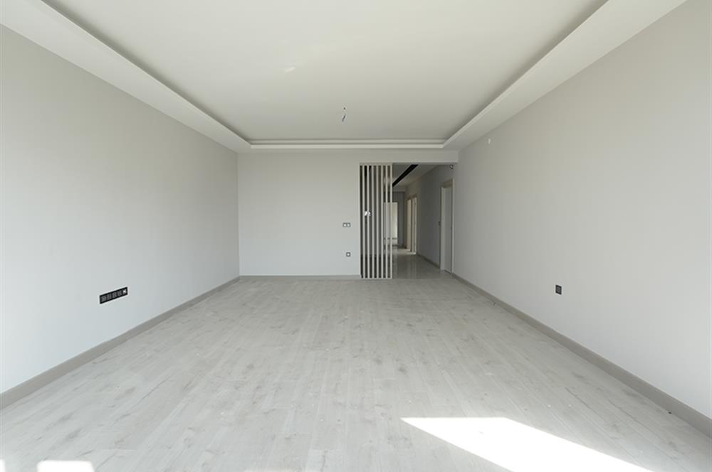 C21 Cius; Deniz Manzaralı Havuzlu Site İçerisinde Satılık 3,5+1 Daire