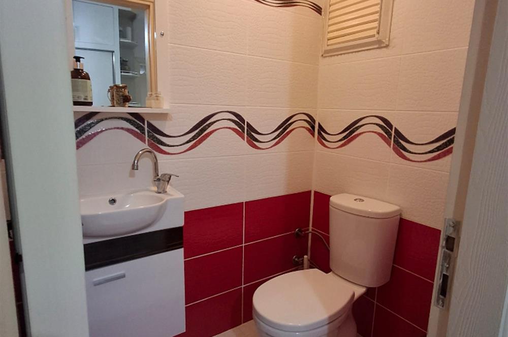 KONUMUYLA AYRICALIKLI,DONANIMIYLA EKSKSİZ 3+1 GENİŞ AİLE DAİRESİ