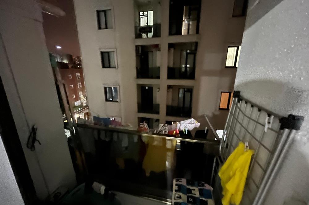 PENDİK GÜLLÜBAĞLAR METROYA YAKIN ARAKAT BALKONLU SATILIK 2+1 EV