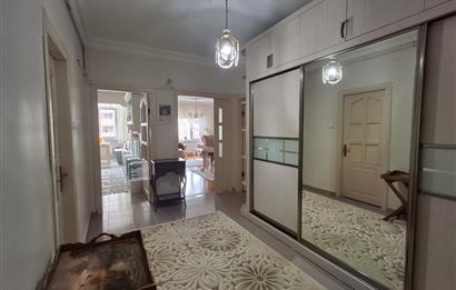 KONUMUYLA AYRICALIKLI,DONANIMIYLA EKSKSİZ 3+1 GENİŞ AİLE DAİRESİ