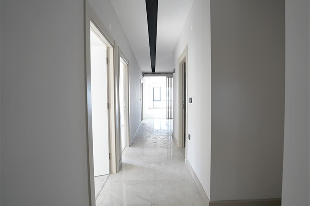 C21 Cius; Deniz Manzaralı Havuzlu Site İçerisinde Satılık 3,5+1 Daire