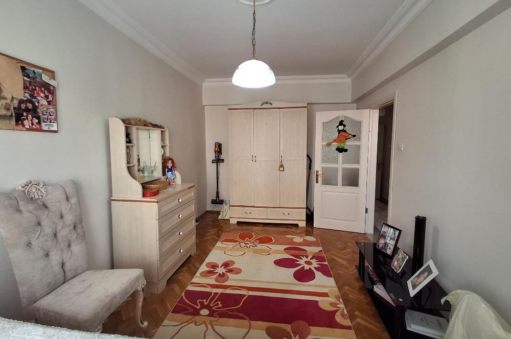 KONUMUYLA AYRICALIKLI,DONANIMIYLA EKSKSİZ 3+1 GENİŞ AİLE DAİRESİ