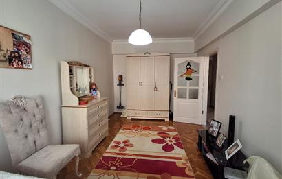 KONUMUYLA AYRICALIKLI,DONANIMIYLA EKSKSİZ 3+1 GENİŞ AİLE DAİRESİ