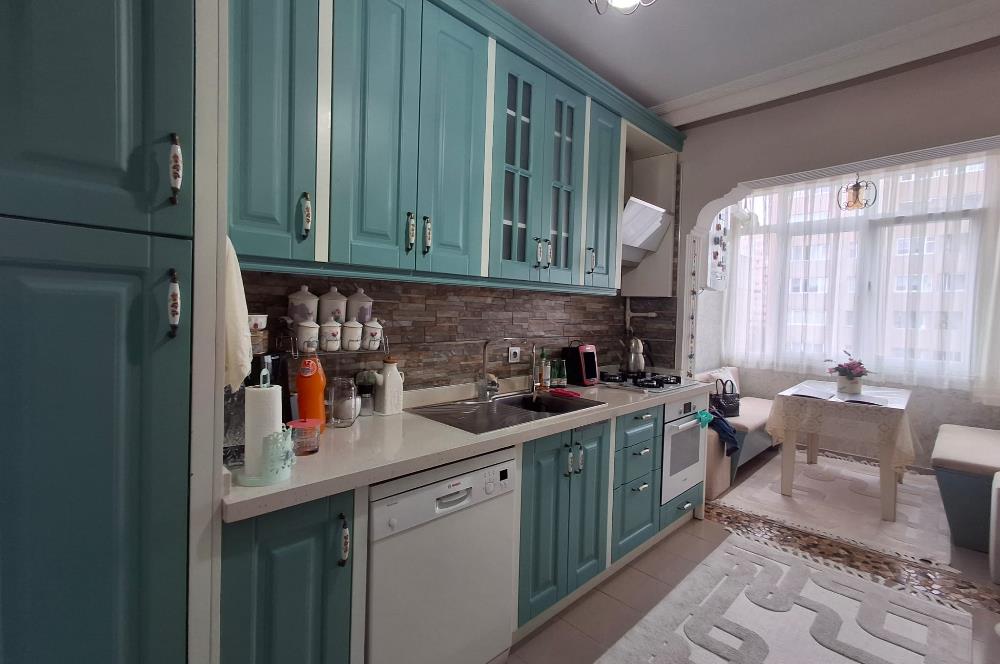 KONUMUYLA AYRICALIKLI,DONANIMIYLA EKSKSİZ 3+1 GENİŞ AİLE DAİRESİ