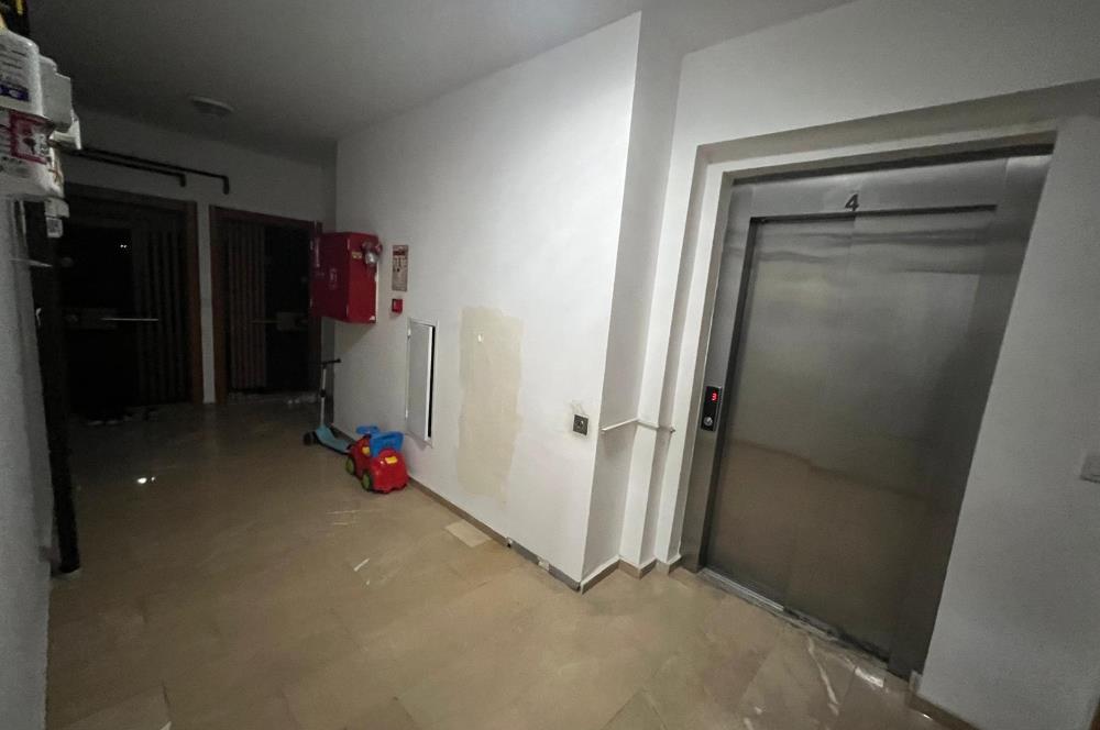 PENDİK GÜLLÜBAĞLAR METROYA YAKIN ARAKAT BALKONLU SATILIK 2+1 EV