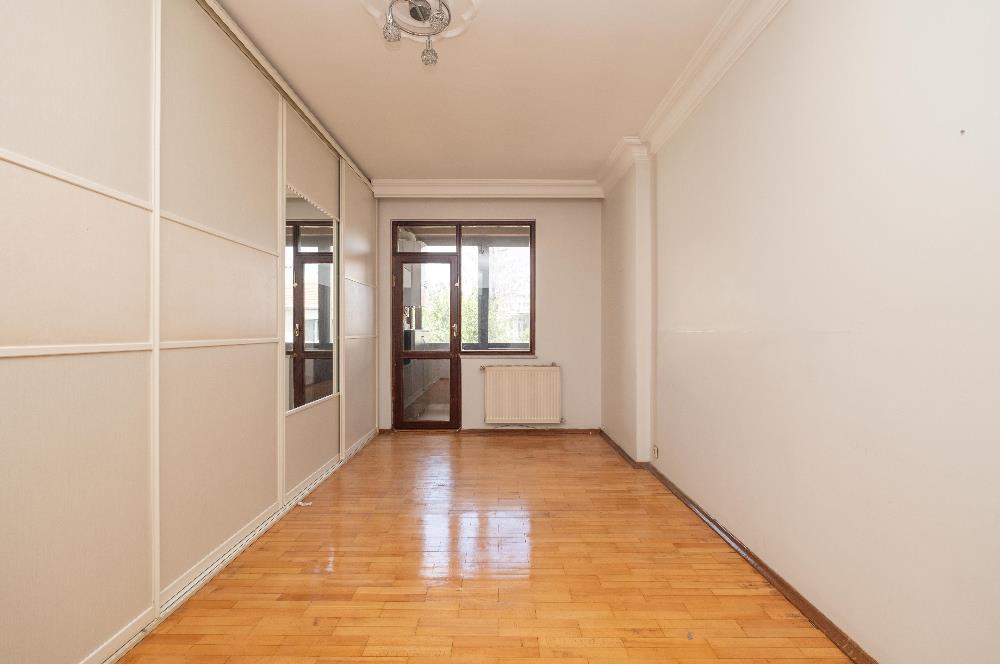 İDAALTEPE'DE GENİŞ FERAH GÜVENLİ SAHİLE YAKIN 5+1 DUBLEKS