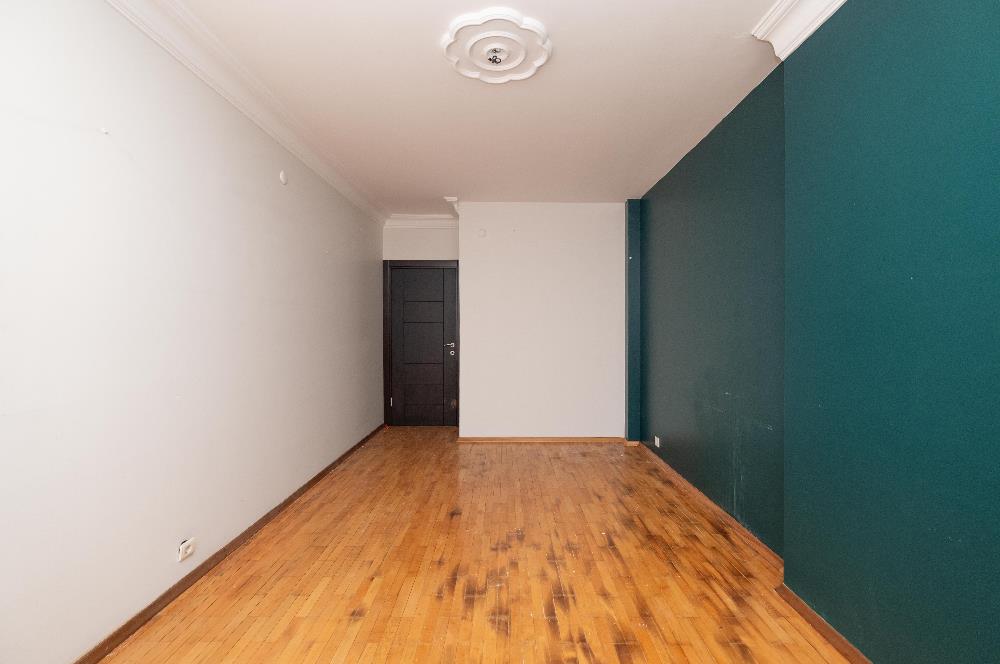 İDAALTEPE'DE GENİŞ FERAH GÜVENLİ SAHİLE YAKIN 5+1 DUBLEKS