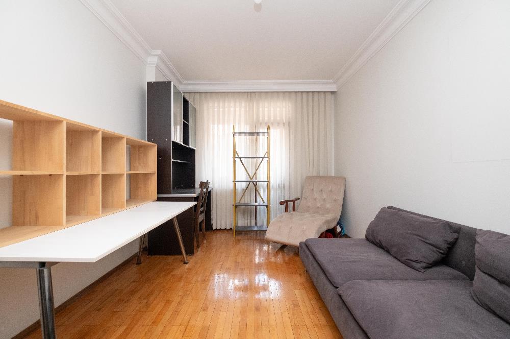 İDAALTEPE'DE GENİŞ FERAH GÜVENLİ SAHİLE YAKIN 5+1 DUBLEKS