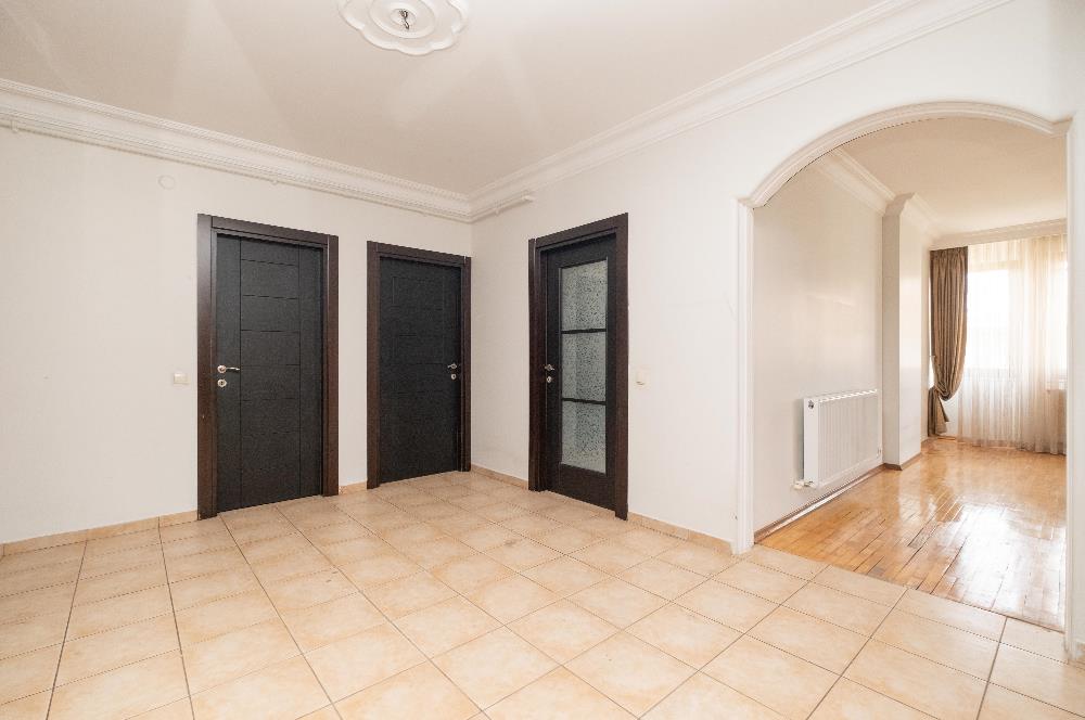 İDAALTEPE'DE GENİŞ FERAH GÜVENLİ SAHİLE YAKIN 5+1 DUBLEKS