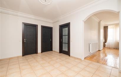 İDAALTEPE'DE GENİŞ FERAH GÜVENLİ SAHİLE YAKIN 5+1 DUBLEKS