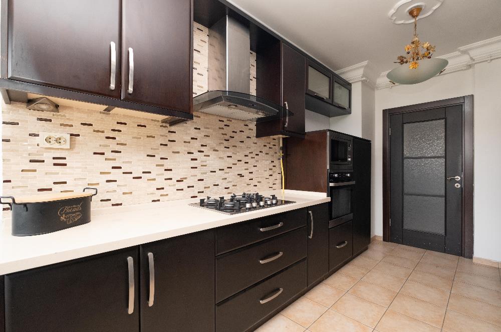 İDAALTEPE'DE GENİŞ FERAH GÜVENLİ SAHİLE YAKIN 5+1 DUBLEKS