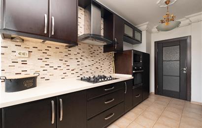 İDAALTEPE'DE GENİŞ FERAH GÜVENLİ SAHİLE YAKIN 5+1 DUBLEKS