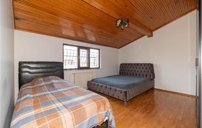 İDAALTEPE'DE GENİŞ FERAH GÜVENLİ SAHİLE YAKIN 5+1 DUBLEKS