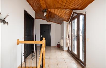 İDAALTEPE'DE GENİŞ FERAH GÜVENLİ SAHİLE YAKIN 5+1 DUBLEKS