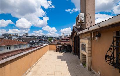 İDAALTEPE'DE GENİŞ FERAH GÜVENLİ SAHİLE YAKIN 5+1 DUBLEKS