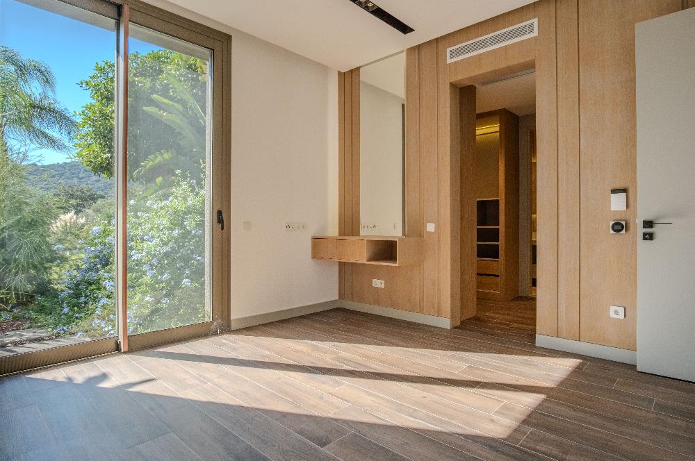 Bodrum Yakaköy 2.766 m2 Arsa Paylı Doğa Manzaralı Tam Müstakil Villa