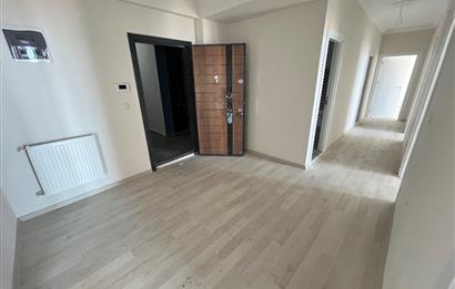 M21 TEAM'den YOMRA HALİÇPARK SİTESİ SATILIK 3+1