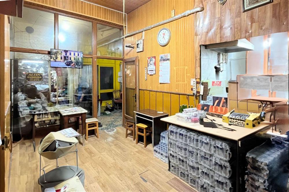 CENTURY 21 BAL'DAN ÇARŞIDA İŞHANI İÇERİSİNDE SATILIK DÜKKAN