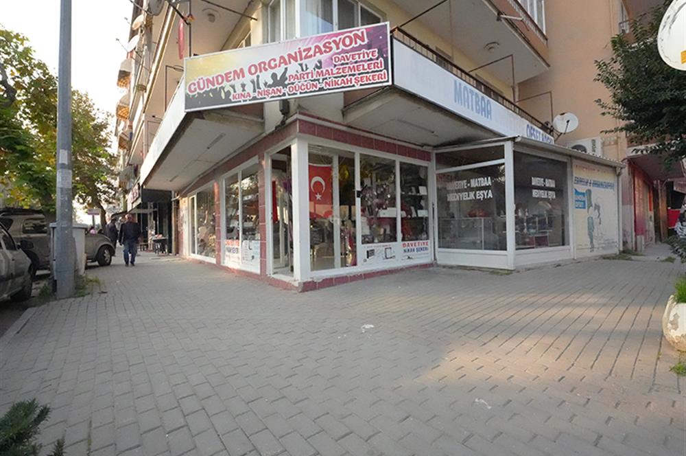 C21 Cius; Satılık Köşe Dükkan-Dereboyu Onur Marketin Karşısı