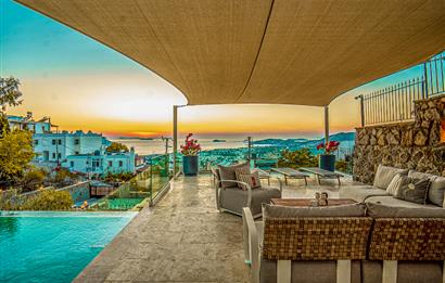 Bodrum Turgutreis’te Eşsiz Deniz ve Marina Manzaralı Lüks Villa