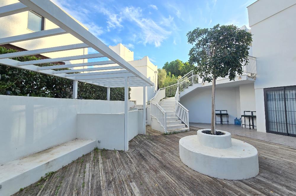 Bodrum Eskiçeşme Cafer Paşa Caddesi Üzerinde Köşe Konum Kurumsal Kiracılı Dubleks İşyeri