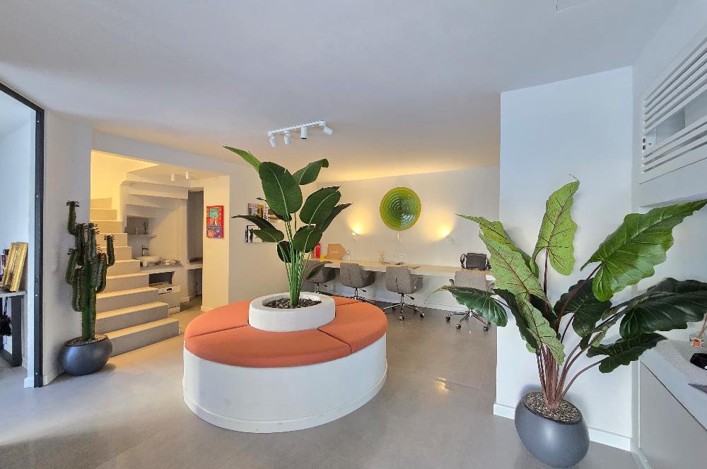 Bodrum Eskiçeşme Cafer Paşa Caddesi Üzerinde Köşe Konum Kurumsal Kiracılı Dubleks İşyeri