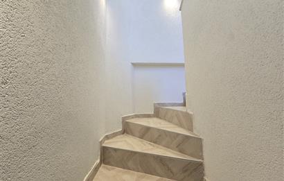 Bodrum Eskiçeşme Cafer Paşa Caddesi Üzerinde Köşe Konum Kurumsal Kiracılı Dubleks İşyeri