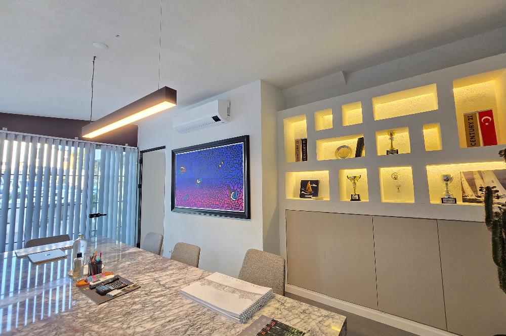 Bodrum Eskiçeşme Cafer Paşa Caddesi Üzerinde Köşe Konum Kurumsal Kiracılı Dubleks İşyeri