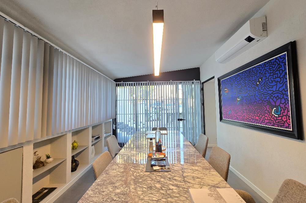 Bodrum Eskiçeşme Cafer Paşa Caddesi Üzerinde Köşe Konum Kurumsal Kiracılı Dubleks İşyeri