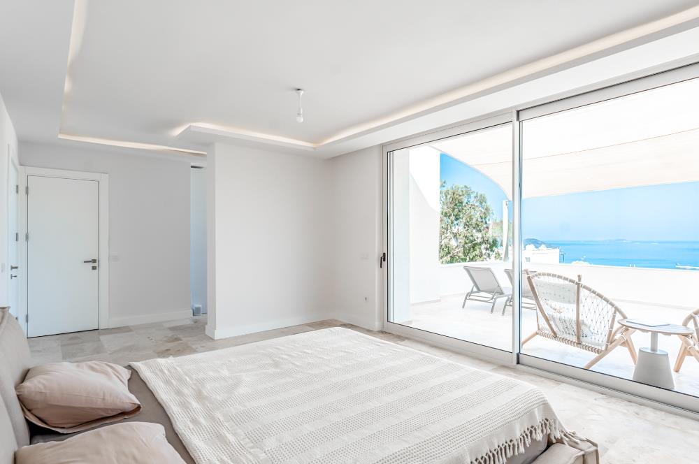 Bodrum Turgutreis’te Eşsiz Deniz ve Marina Manzaralı Lüks Villa