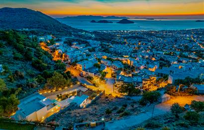 Bodrum Turgutreis’te Eşsiz Deniz ve Marina Manzaralı Lüks Villa
