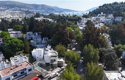 Bodrum Eskiçeşme Cafer Paşa Caddesi Üzerinde Köşe Konum Kurumsal Kiracılı Dubleks İşyeri