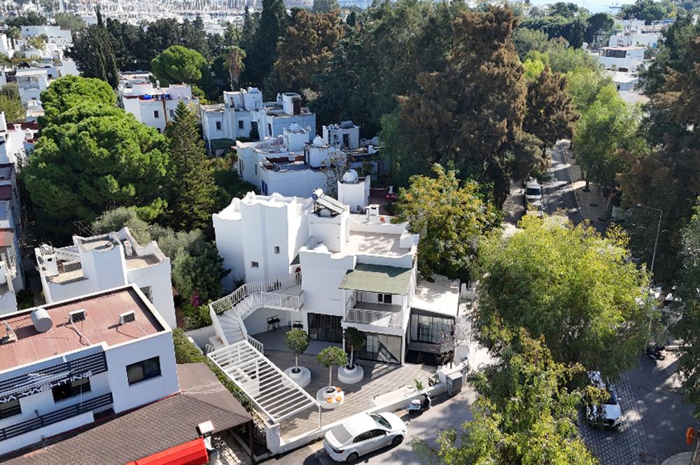 Bodrum Eskiçeşme Cafer Paşa Caddesi Üzerinde Köşe Konum Kurumsal Kiracılı Dubleks İşyeri