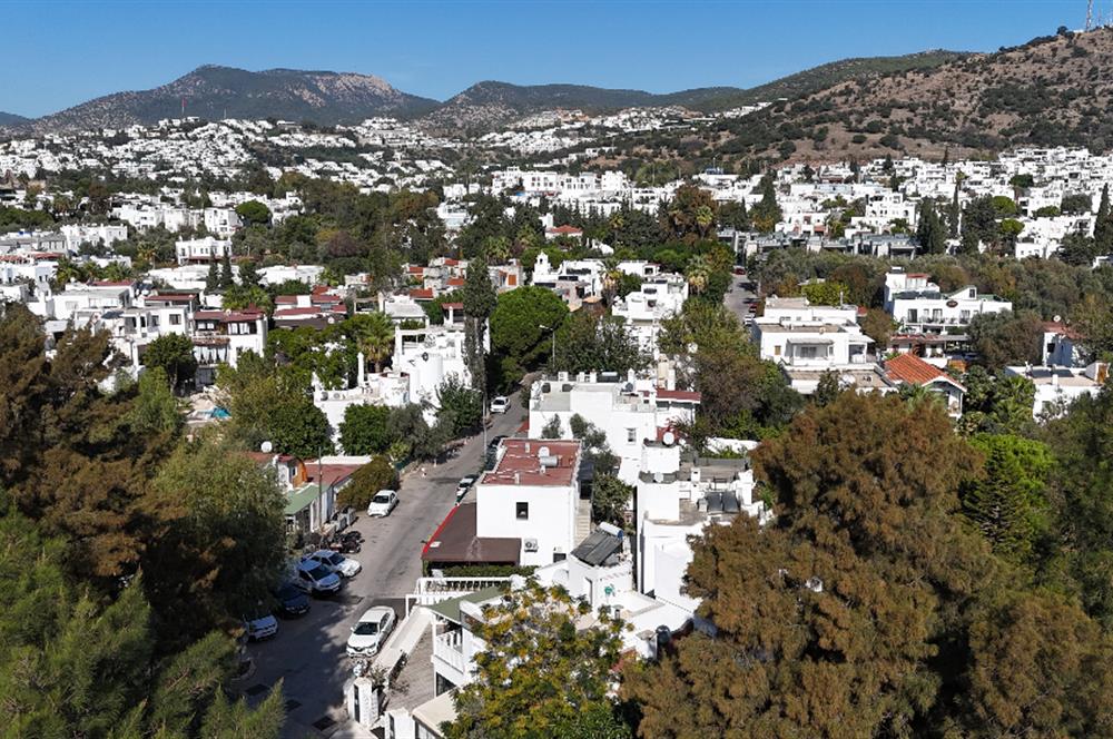 Bodrum Eskiçeşme Cafer Paşa Caddesi Üzerinde Köşe Konum Kurumsal Kiracılı Dubleks İşyeri