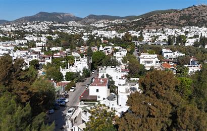 Bodrum Eskiçeşme Cafer Paşa Caddesi Üzerinde Köşe Konum Kurumsal Kiracılı Dubleks İşyeri