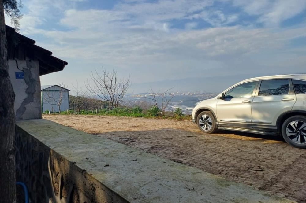 C21 Cius; Yeniköy'de Deniz Manzaralı Bahçe