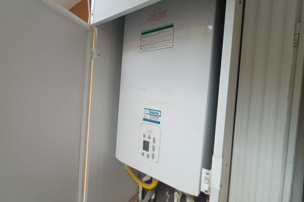 C21 Cius; Şehrin Merkezinde Sahile 100 m. Satılık 3 Katlı Daire