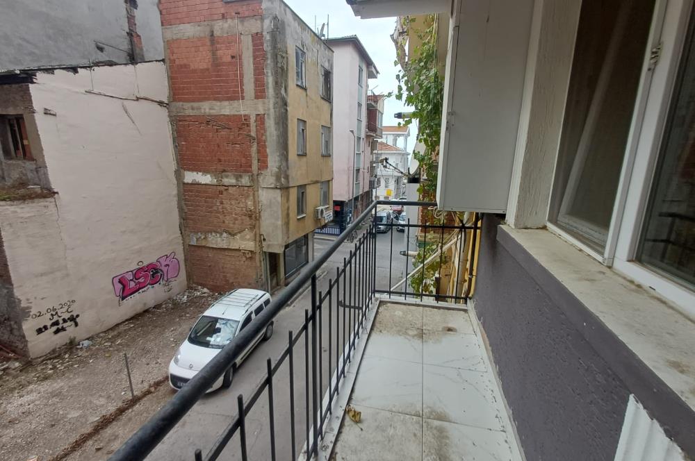 C21 Cius; Şehrin Merkezinde Sahile 100 m. Satılık 3 Katlı Daire