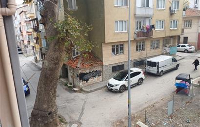 C21 Cius; Şehrin Merkezinde Sahile 100 m. Satılık 3 Katlı Daire