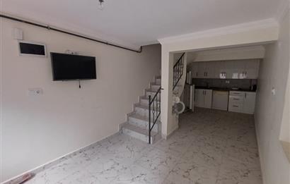 C21 Cius; Şehrin Merkezinde Sahile 100 m. Satılık 3 Katlı Daire