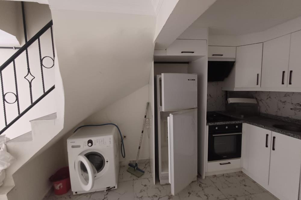 C21 Cius; Şehrin Merkezinde Sahile 100 m. Satılık 3 Katlı Daire