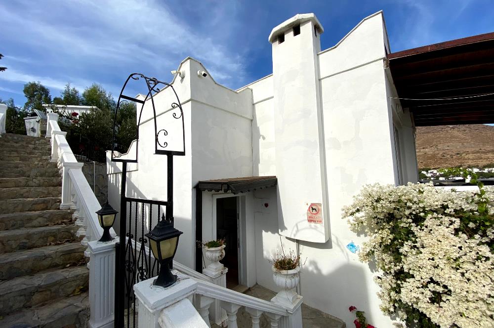 BODRUM AKYARLAR'DA DENİZ MANZARALI EŞYALI KİRALIK  DAİRE