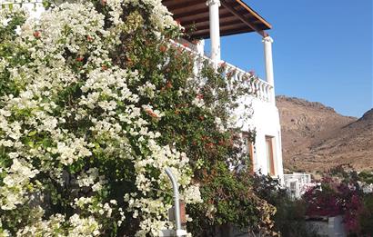 BODRUM AKYARLAR'DA DENİZ MANZARALI EŞYALI KİRALIK  DAİRE